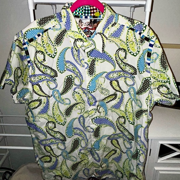 Robert Graham Other - Very Groovy 🕺🏻🪩Robert Graham Vibrant Paisley Button Down Shirt